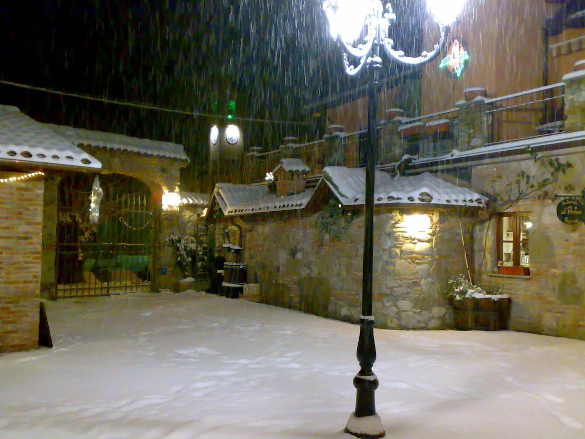 Il Portico Hotel Carrosio Екстериор снимка