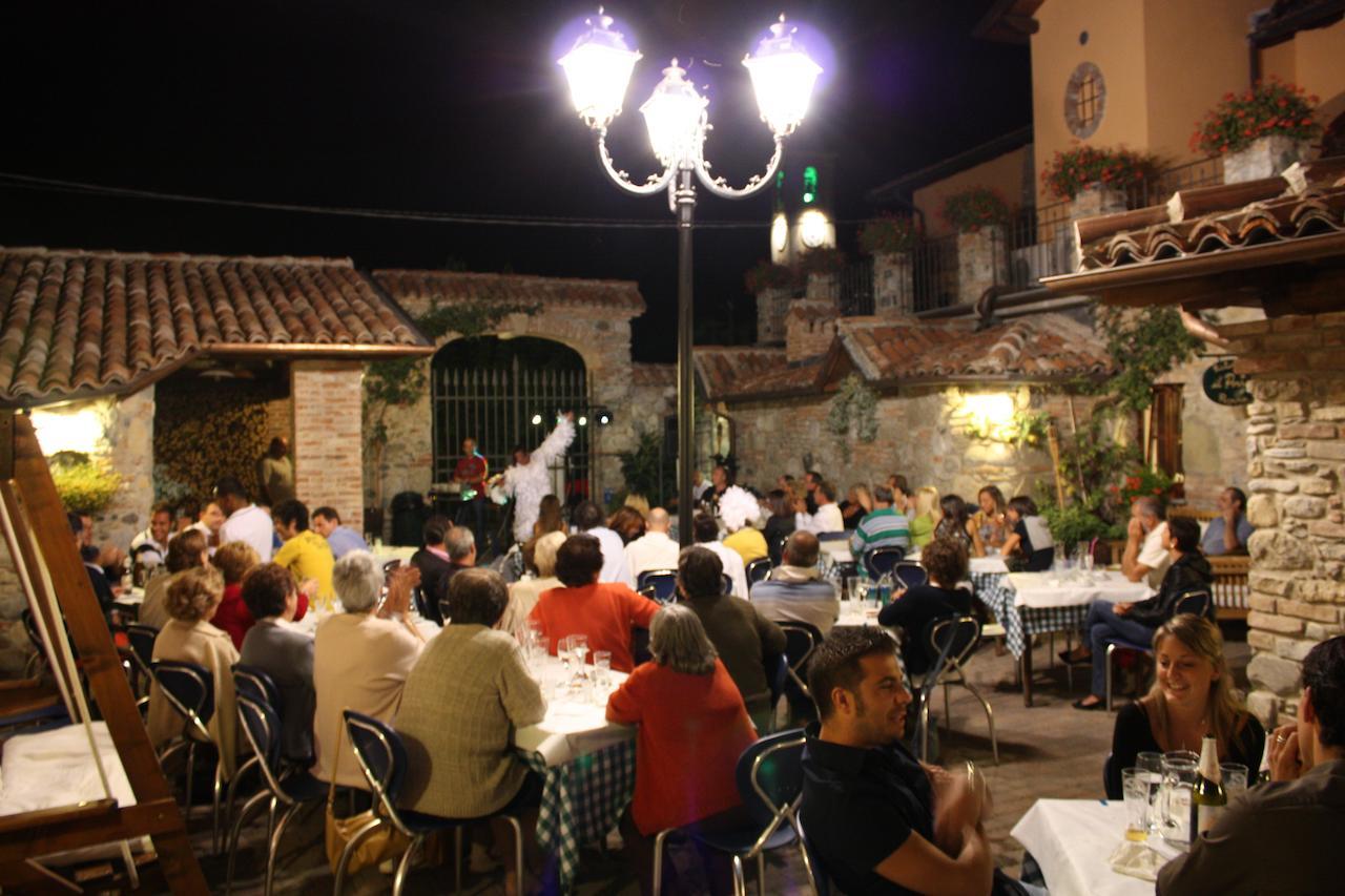 Il Portico Hotel Carrosio Екстериор снимка