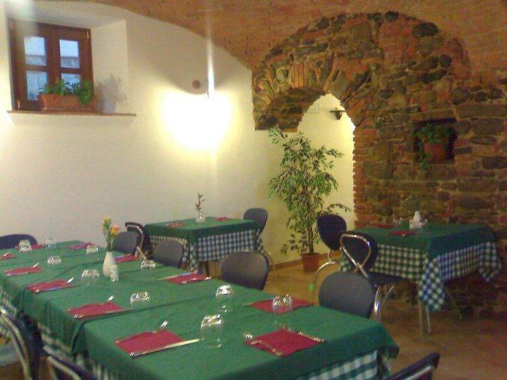 Il Portico Hotel Carrosio Екстериор снимка