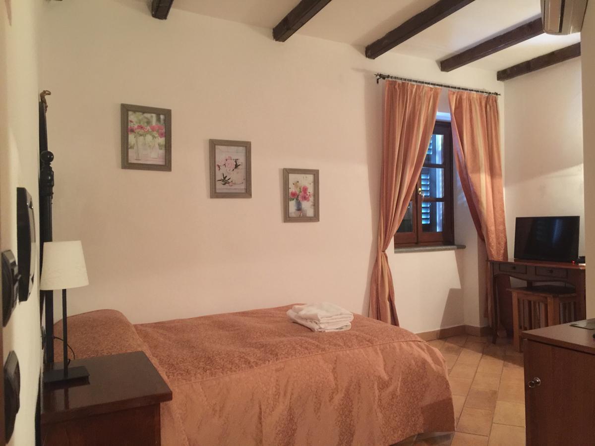 Il Portico Hotel Carrosio Екстериор снимка